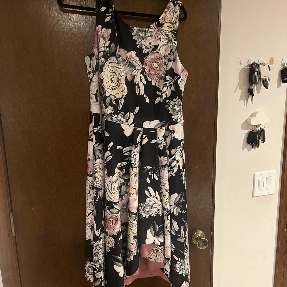 NWT Gorgeous floral dress
